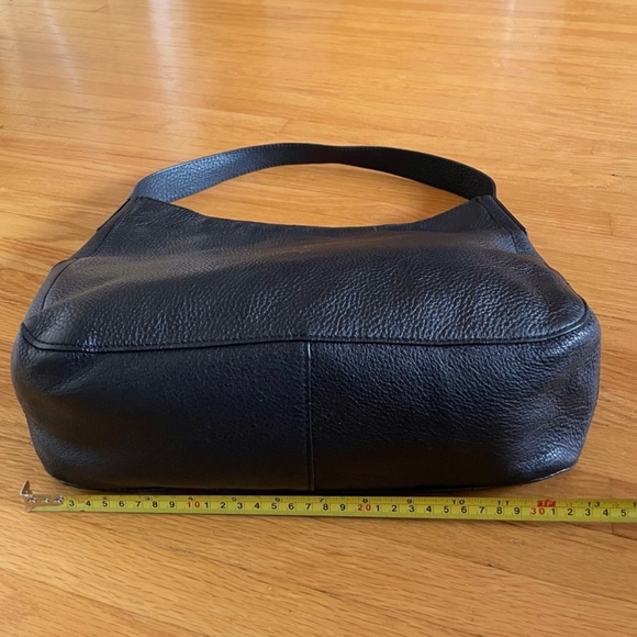 Michael Kors Black Shoulder Handbag - Picture 4 of 9